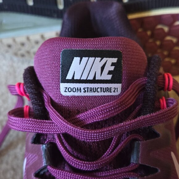 Nike Zoon Structure 21 Size 7.5 GUC *Final Pricen Drop* - Picture 2 of 6